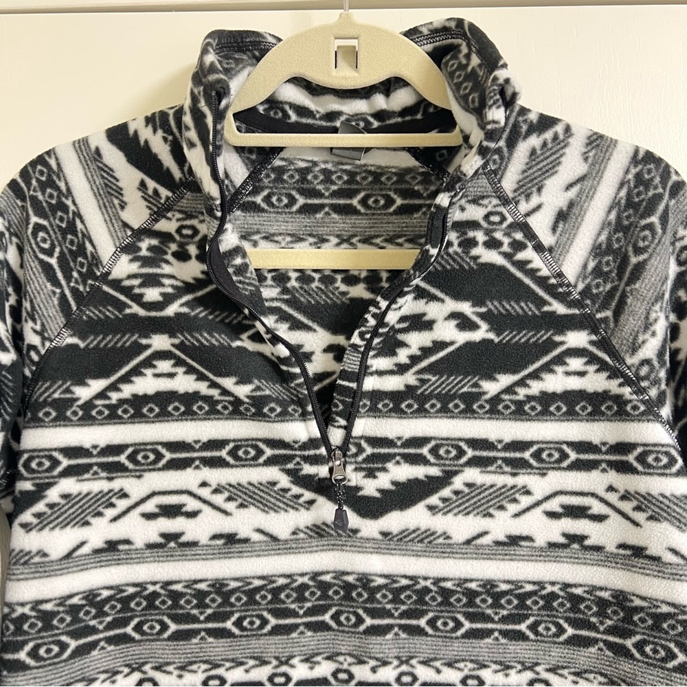Eddie Bauer Black & White Quarter Zip Pullover Women's Fleece Sweater, Small - Picture 4 of 11